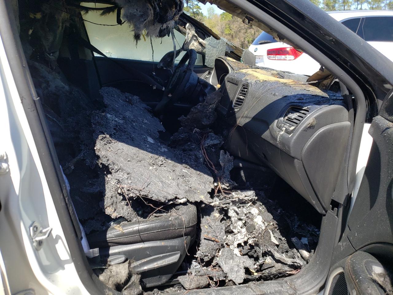 Photo 5 from auction – 2020 JEEP COMPASS LI with VIN 3C4NJCCB6LT152695