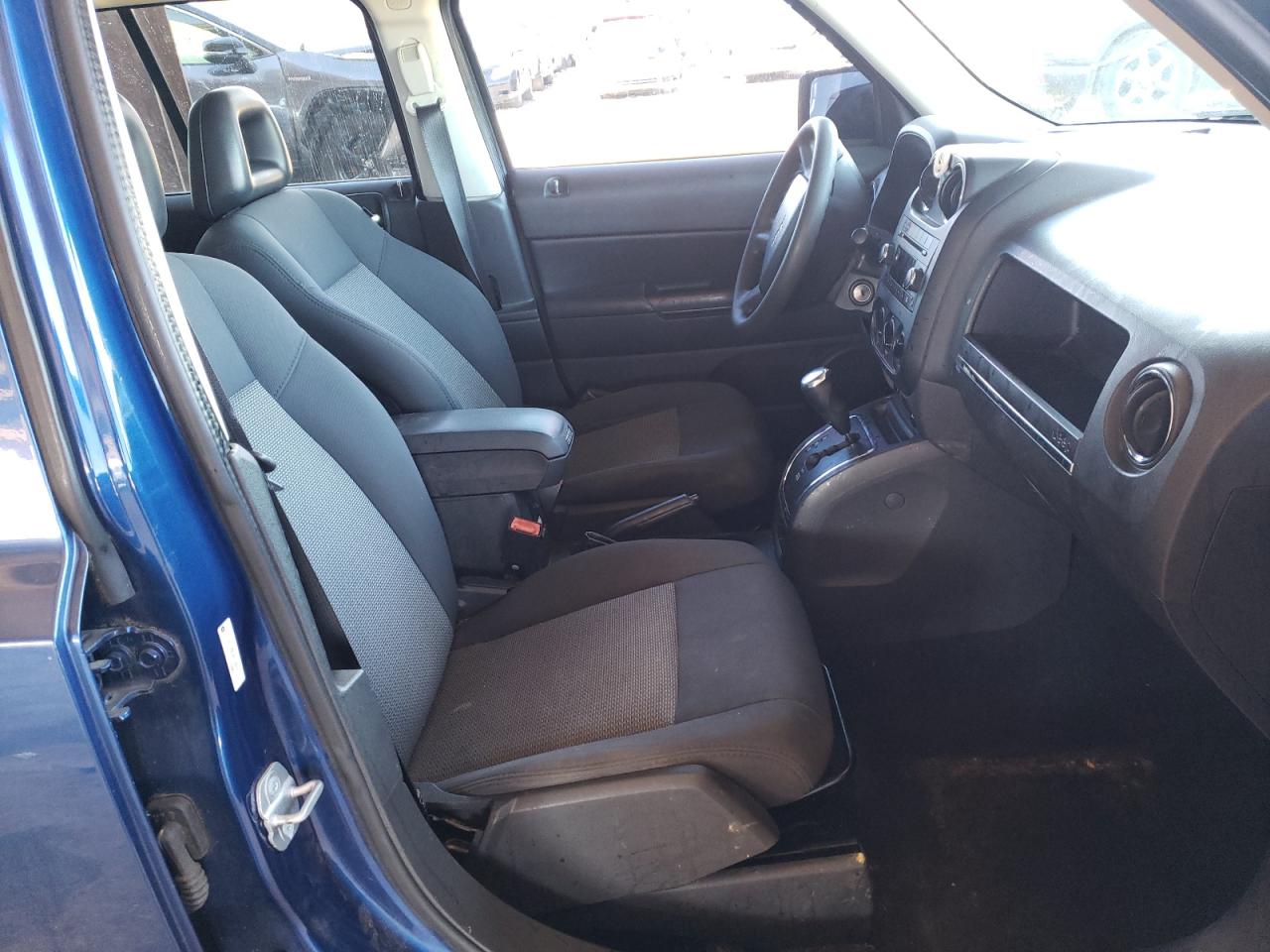 Photo 5 from auction – 2009 JEEP PATRIOT SP with VIN 1J4FT28B59D114417
