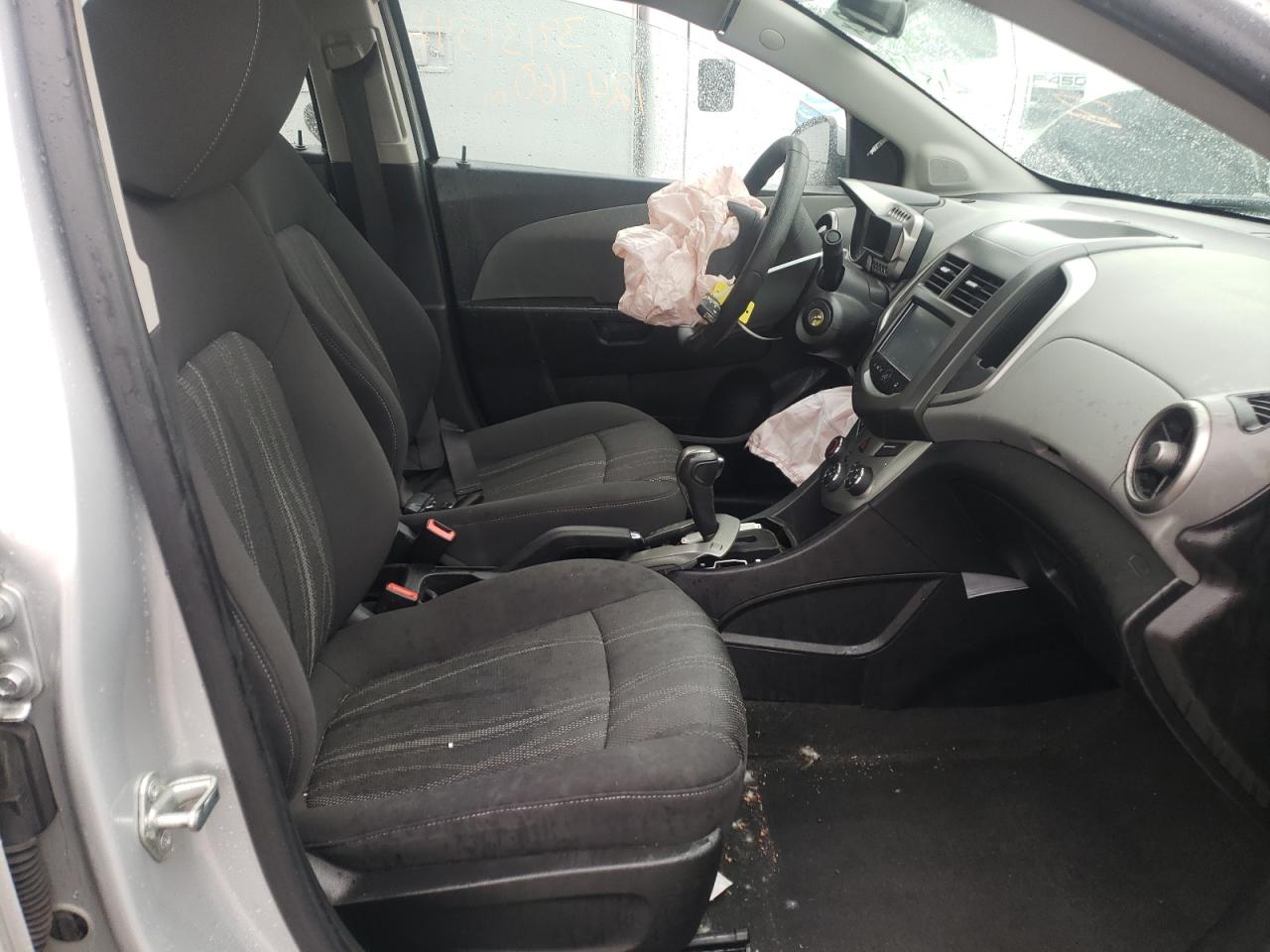 Photo 5 from auction – 2016 CHEVROLET SONIC LT with VIN 1G1JC5SH2G4116484
