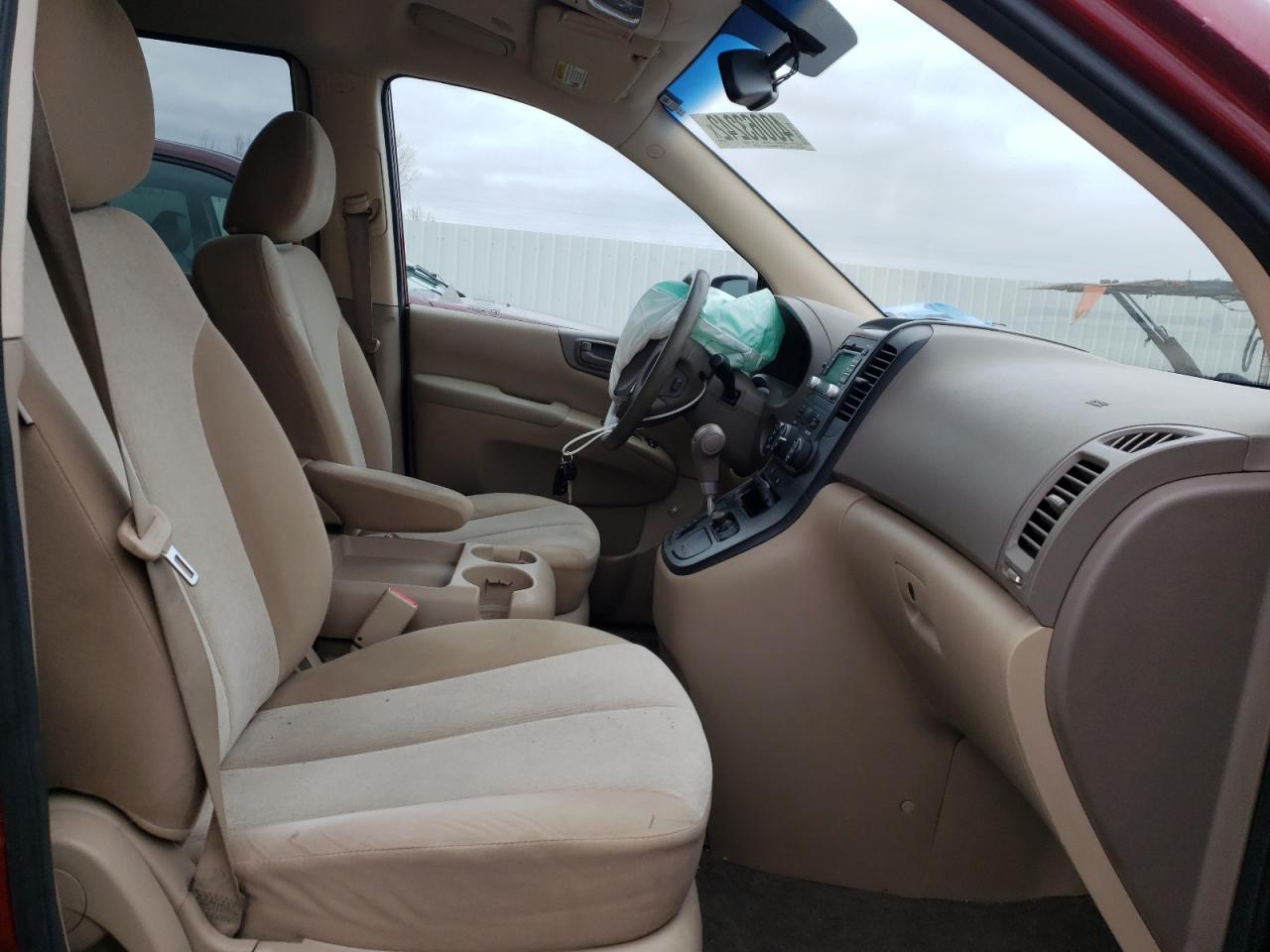 Photo 5 from auction – 2012 KIA SEDONA LX with VIN KNDMG4C76C6441906