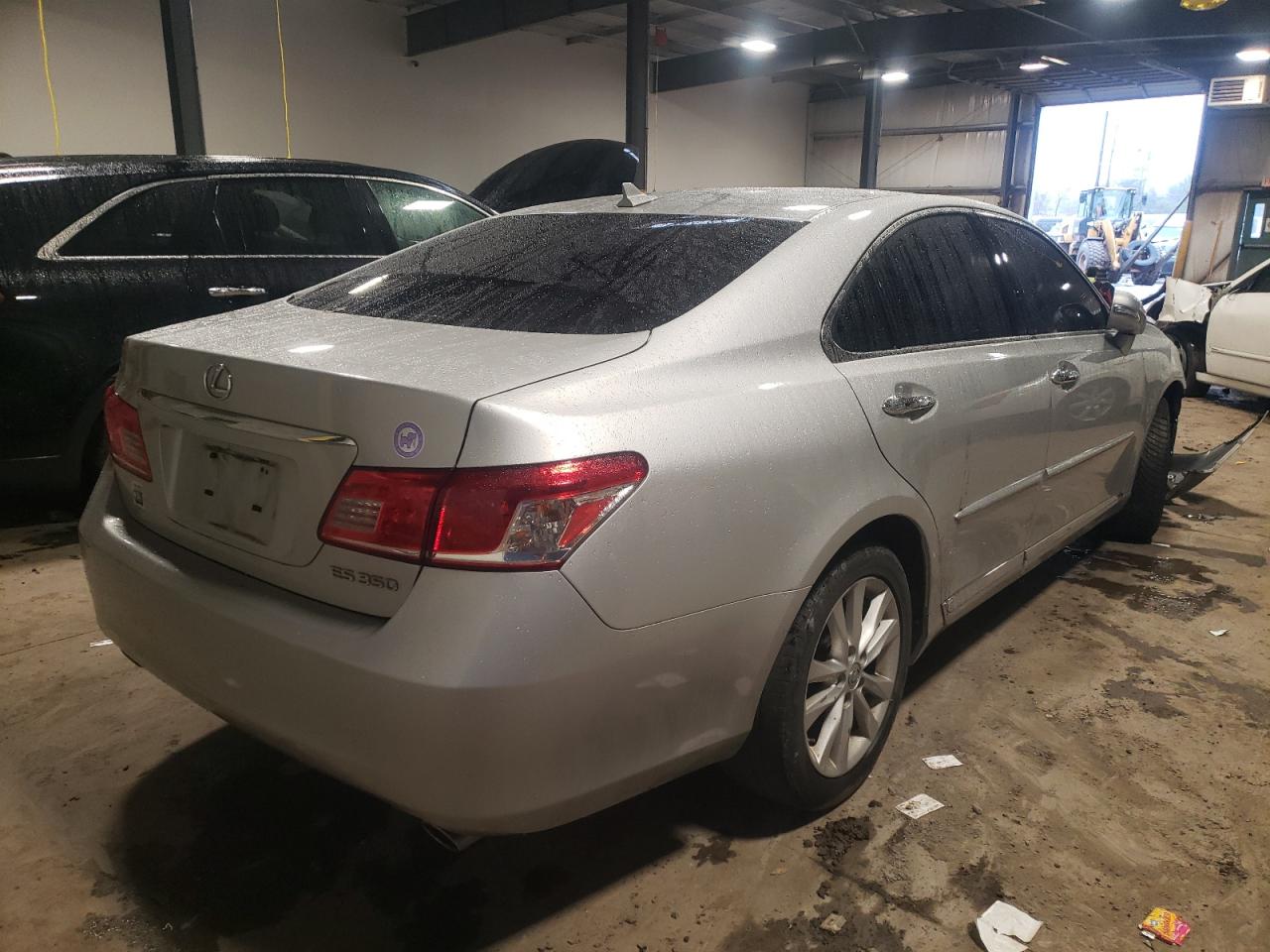 Photo 4 from auction – 2011 LEXUS ES 350 with VIN JTHBK1EG4B2468169