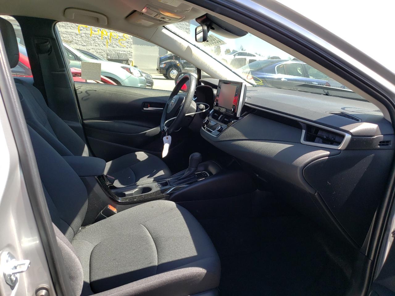 Photo 5 from auction – 2021 TOYOTA COROLLA LE with VIN JTDEAMDE9MJ019176