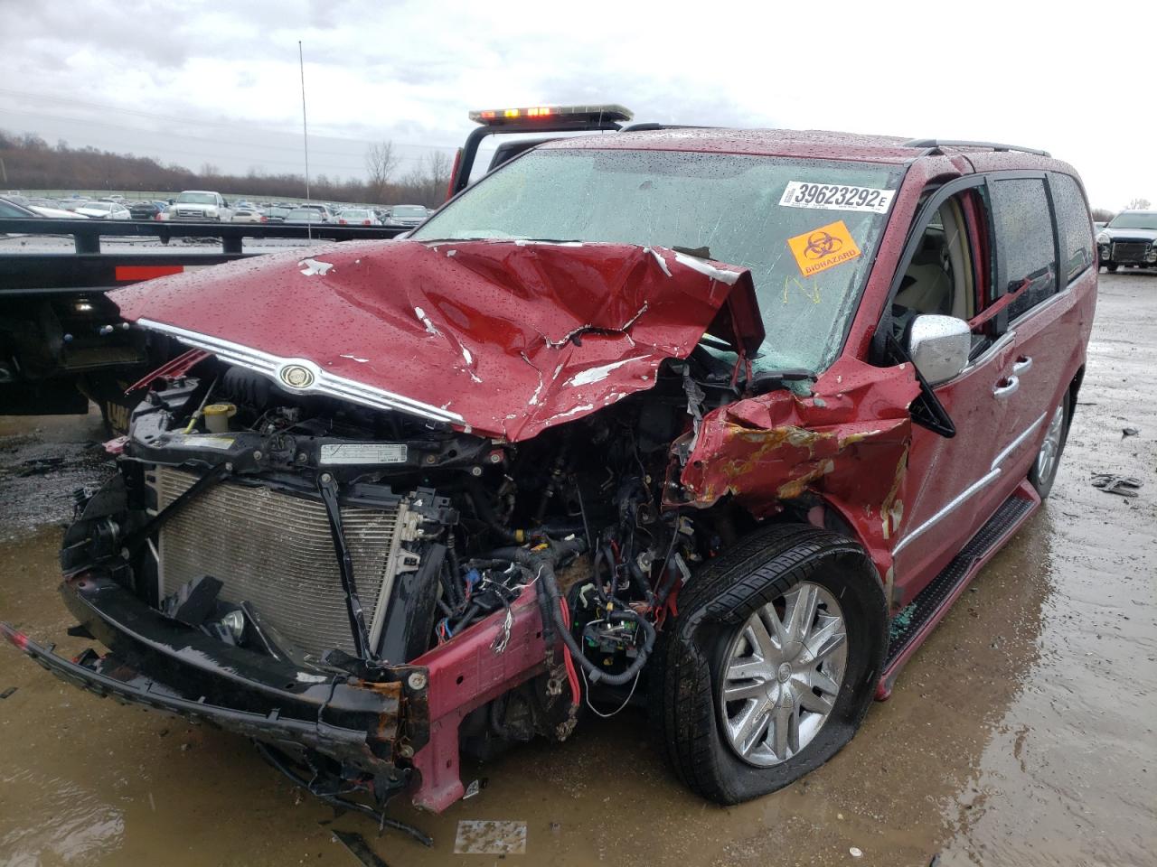 Photo 2 from auction – 2010 CHRYSLER TOWN & COU with VIN 2A4RR7DX2AR322198