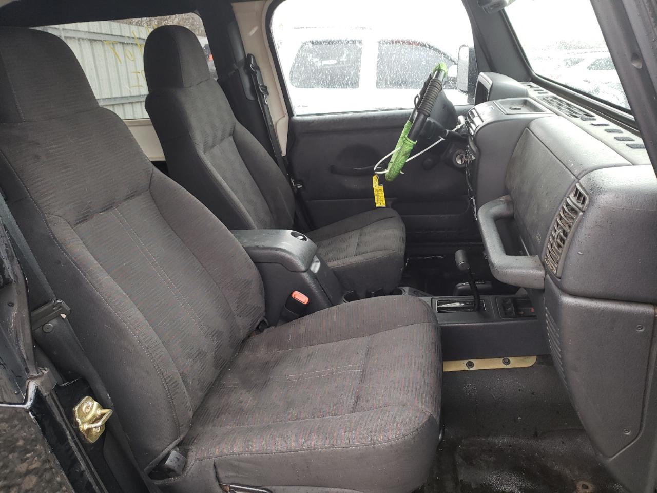 Photo 5 from auction – 2004 JEEP WRANGLER / with VIN 1J4FA49S34P767402