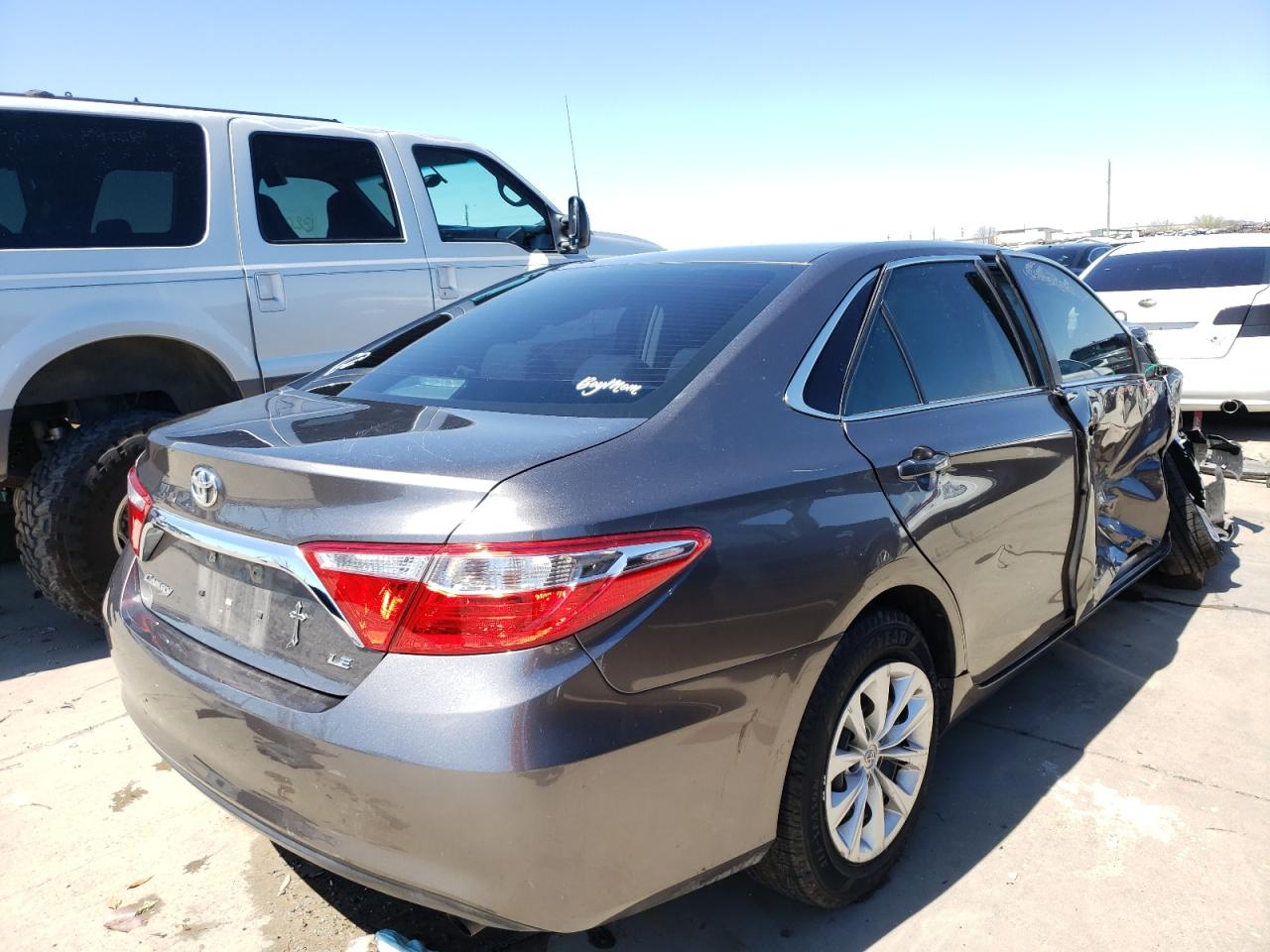 Photo 4 from auction – 2016 TOYOTA CAMRY LE with VIN 4T4BF1FK8GR584626