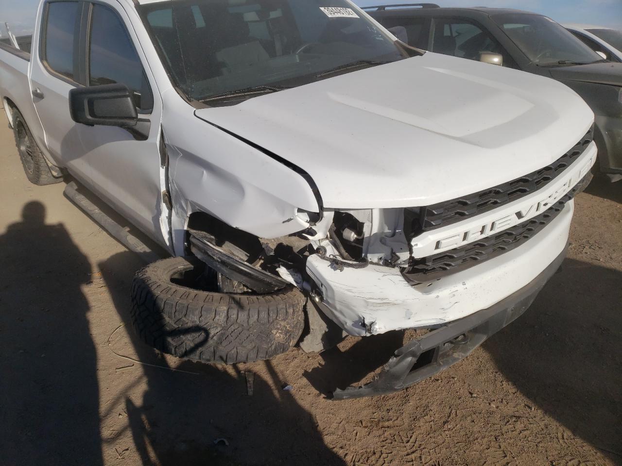 Photo 9 from auction – 2019 CHEVROLET SILVERADO with VIN 3GCPYBEH4KG122618