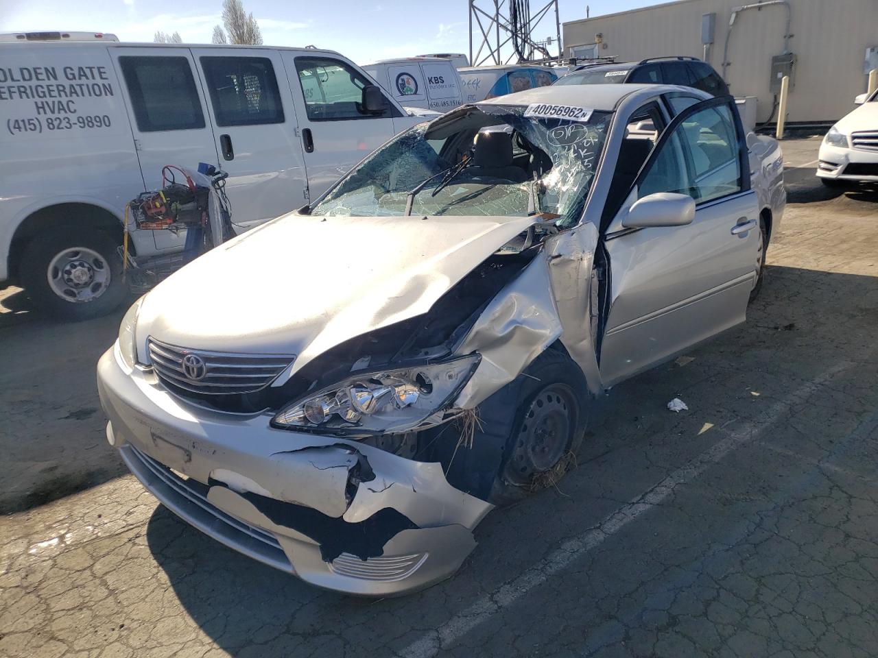 Photo 2 from auction – 2005 TOYOTA CAMRY LE with VIN 4T1BE32K65U025135