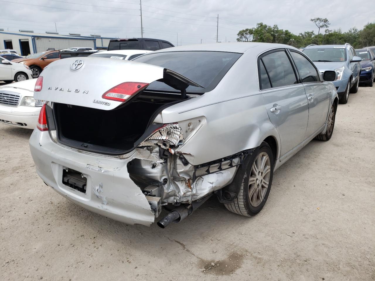 Photo 4 from auction – 2007 TOYOTA AVALON with VIN 4T1BK36B67U248605