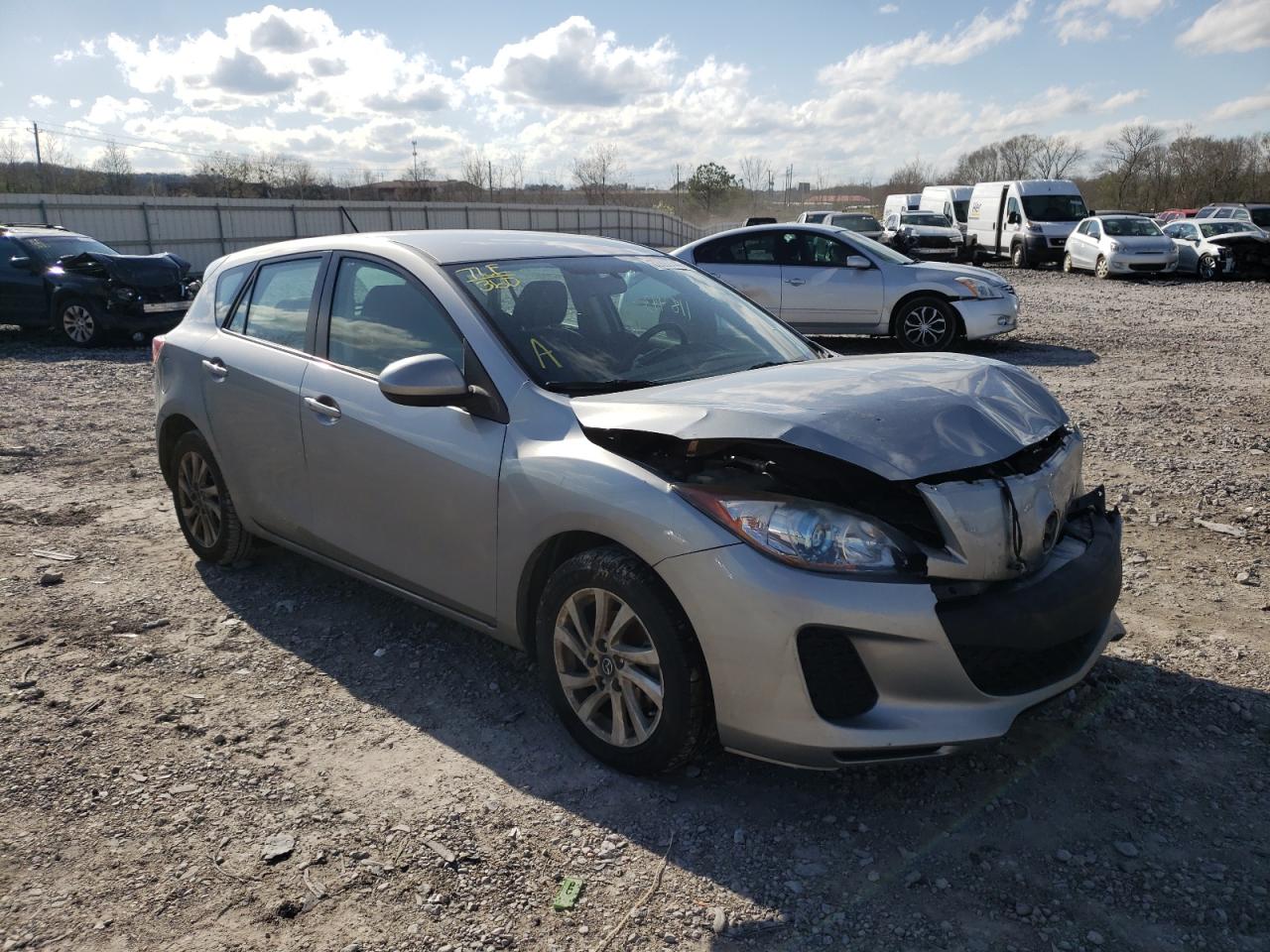 MAZDA 3 I 2013 with VIN JM1BL1L70D1833148 - Photo from auction