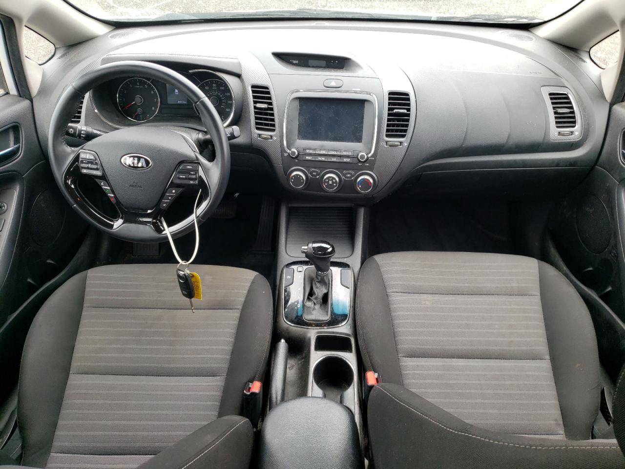 Photo 9 from auction – 2017 KIA FORTE with VIN 3KPFL4A71HE140937