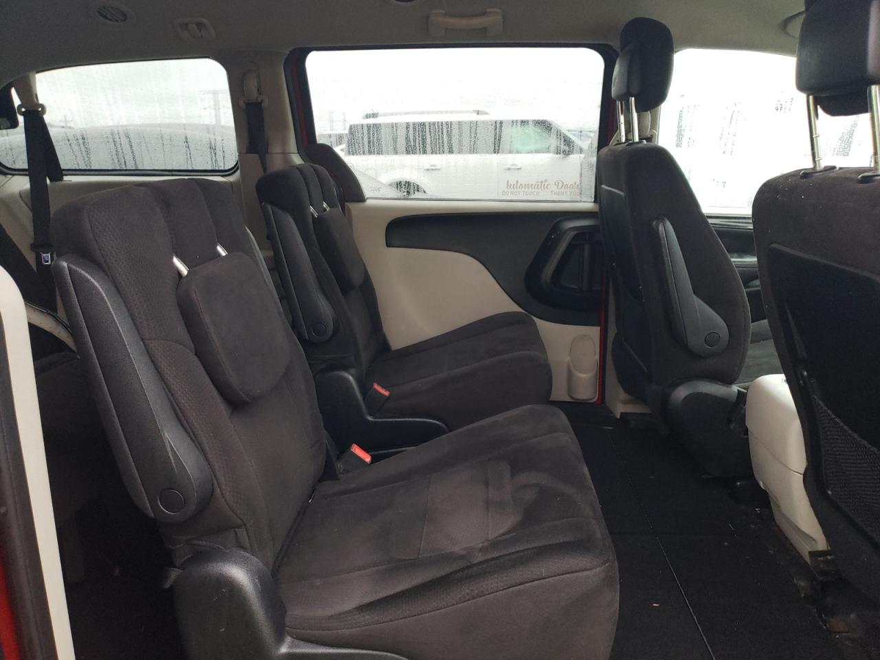 صورة رقم 6 من المزاد - 2012 DODGE GRAND CARA مع VIN 2C4RDGCG4CR157148