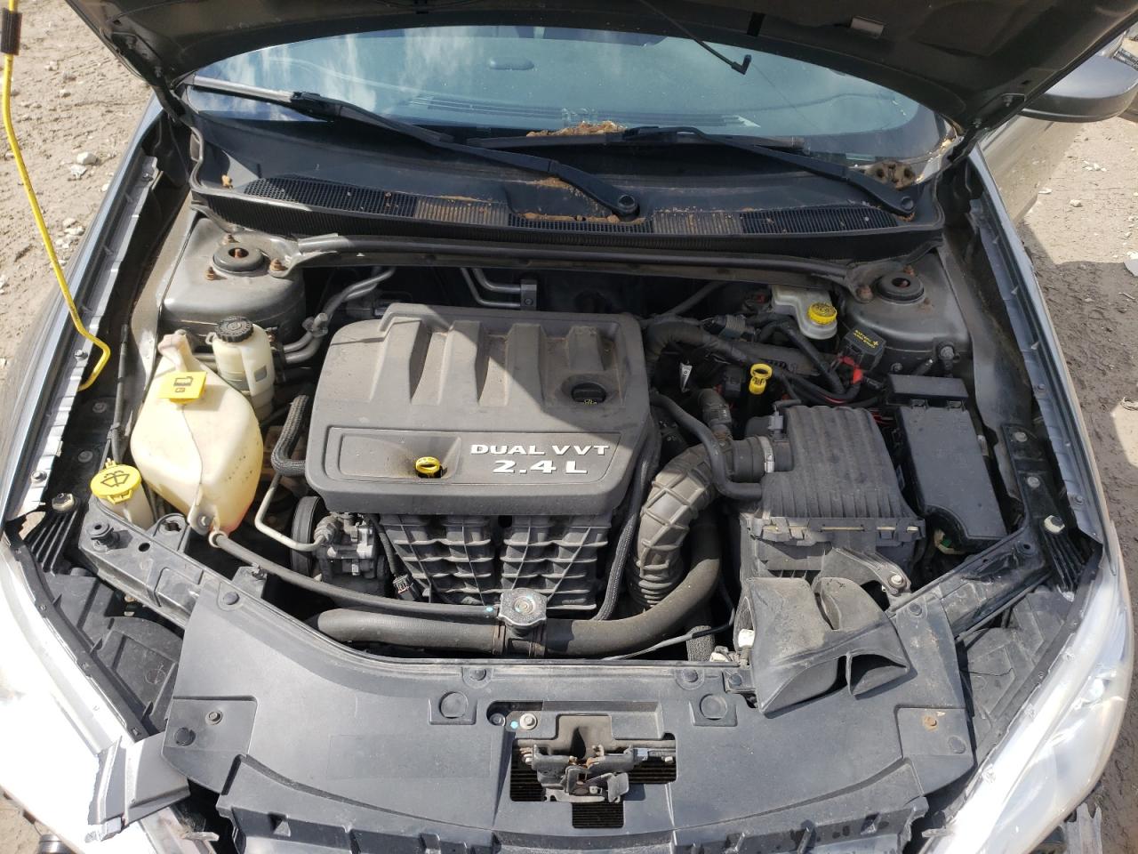 Photo 7 from auction – 2012 CHRYSLER 200 LX with VIN 1C3CCBAB4CN261840
