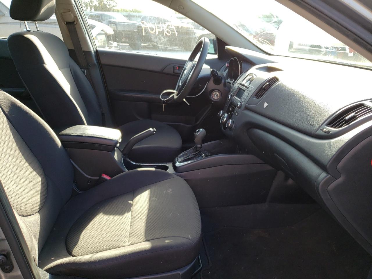 صورة رقم 5 من المزاد - 2012 KIA FORTE EX مع VIN KNAFU4A20C5506888