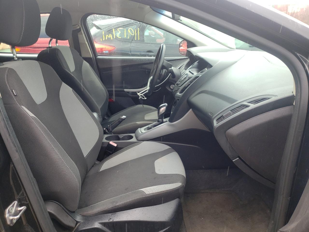 Photo 5 from auction – 2012 FORD FOCUS SE with VIN 1FAHP3K21CL287081