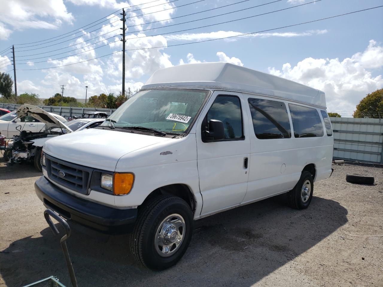 Photo 2 from auction – 2007 FORD ECONOLINE with VIN 1FTNS24W47DA13542