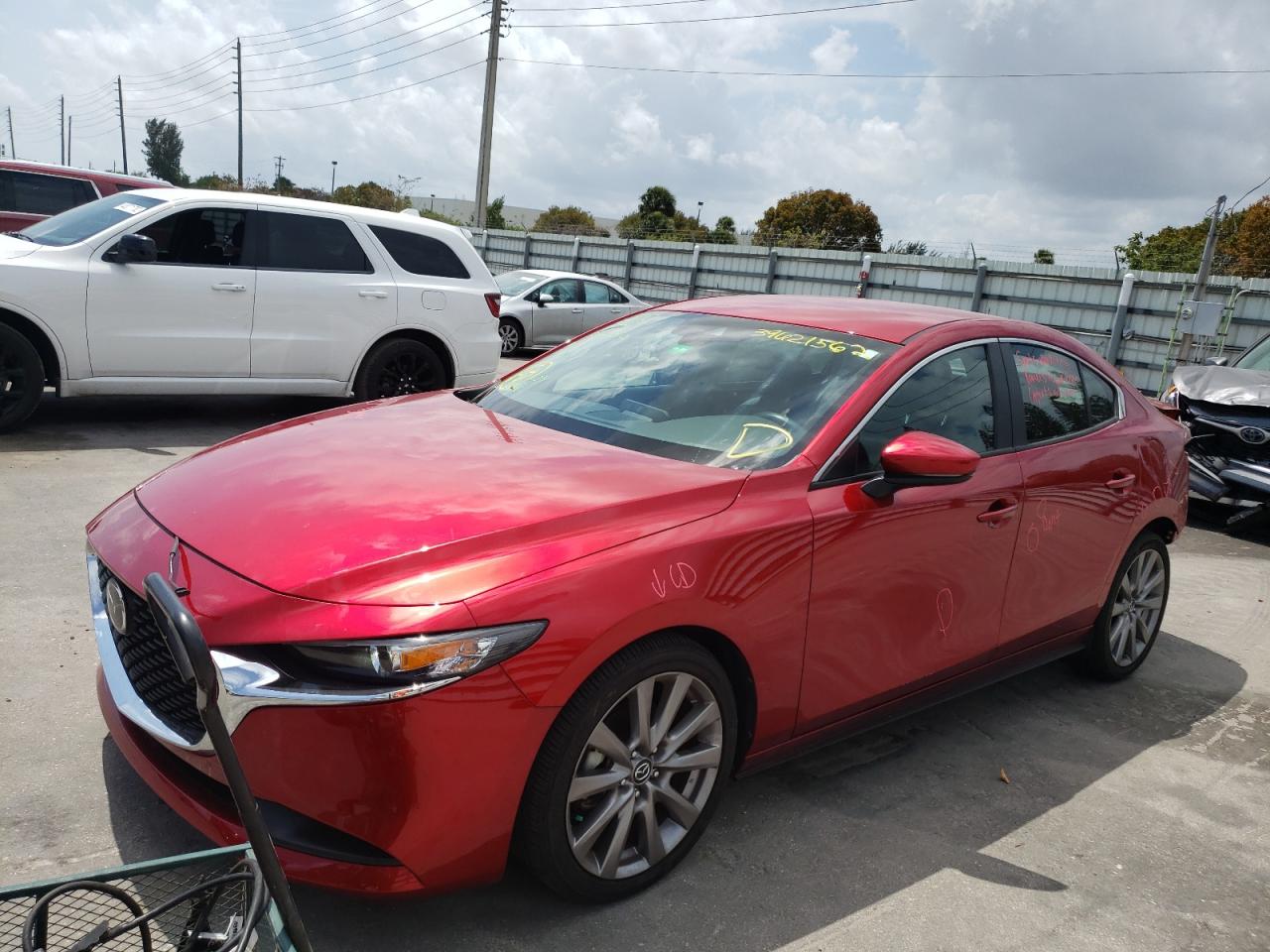 Photo 2 from auction – 2020 MAZDA 3 SELECT with VIN 3MZBPACL7LM131022