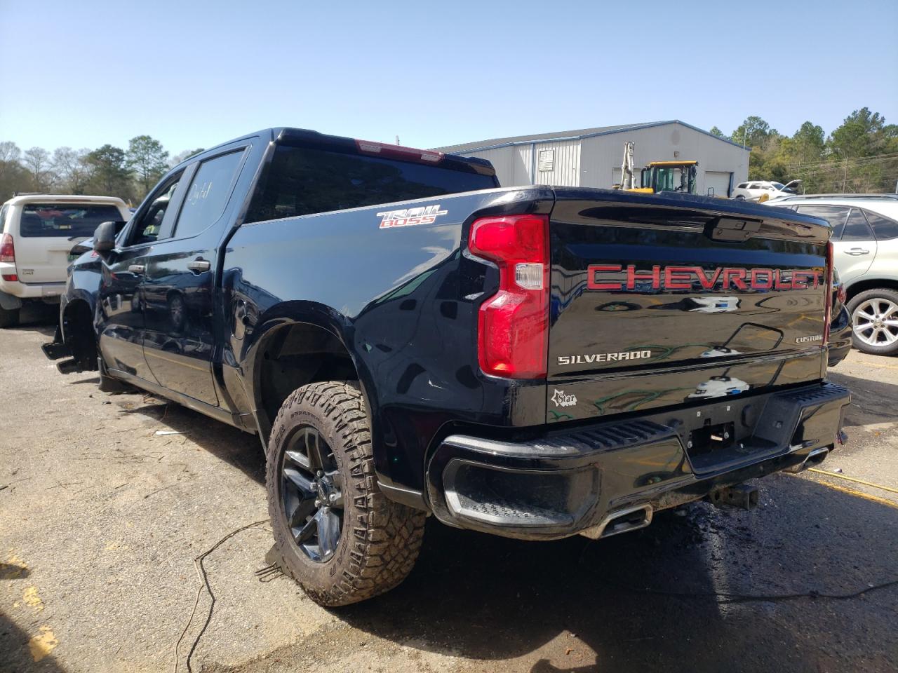 Photo 3 from auction – 2021 CHEVROLET SILVERADO with VIN 1GCPYCEF4MZ237372
