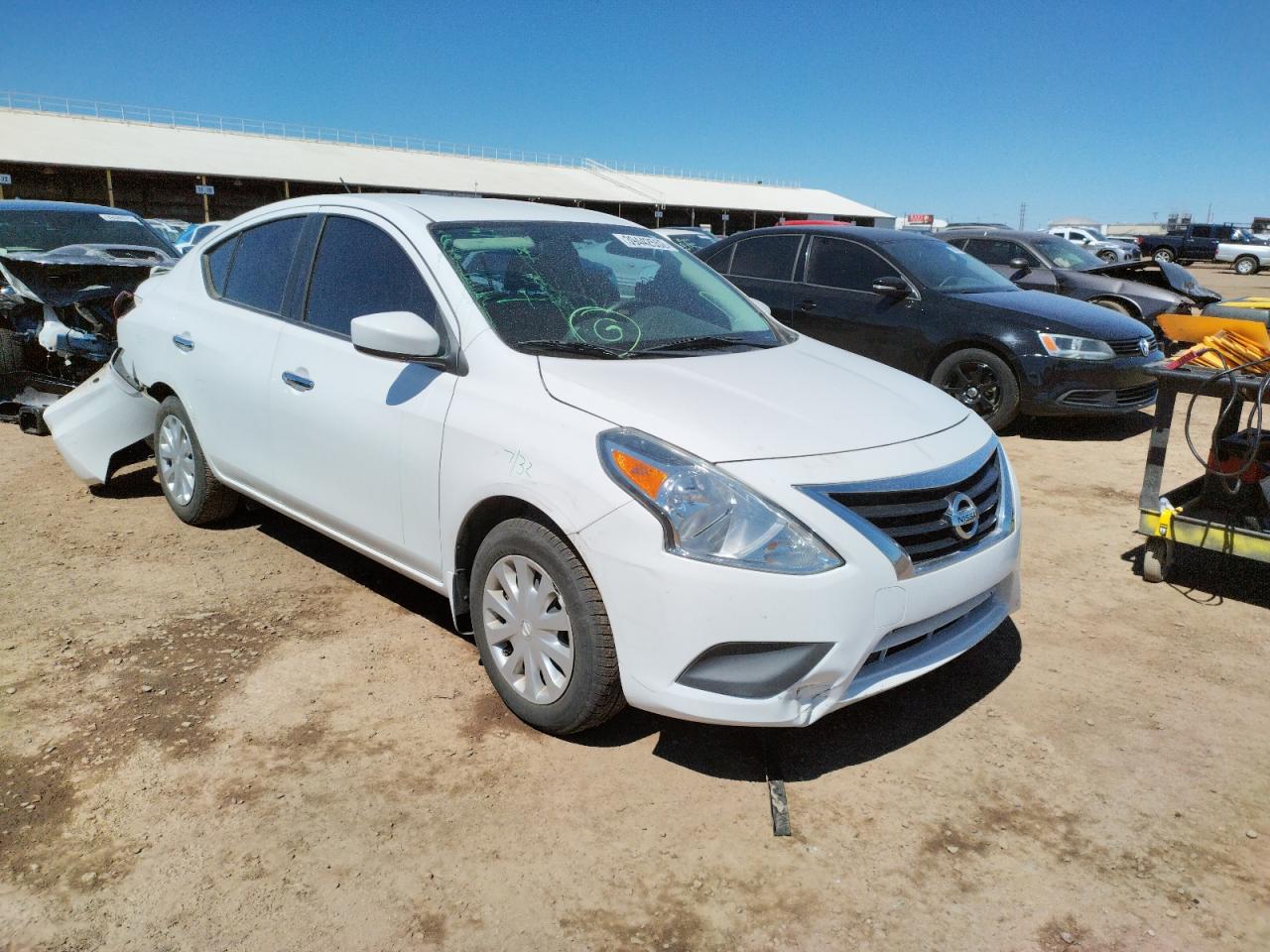 NISSAN VERSA S 2016 with VIN 3N1CN7AP0GL836622 - Photo from auction