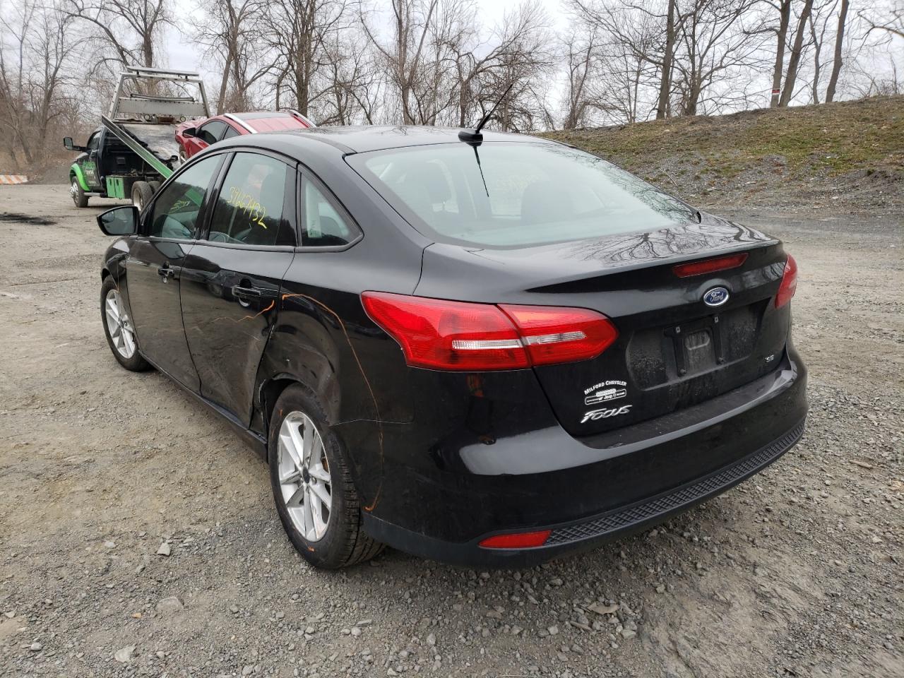 Photo 3 from auction – 2017 FORD FOCUS SE with VIN 1FADP3F20HL335783