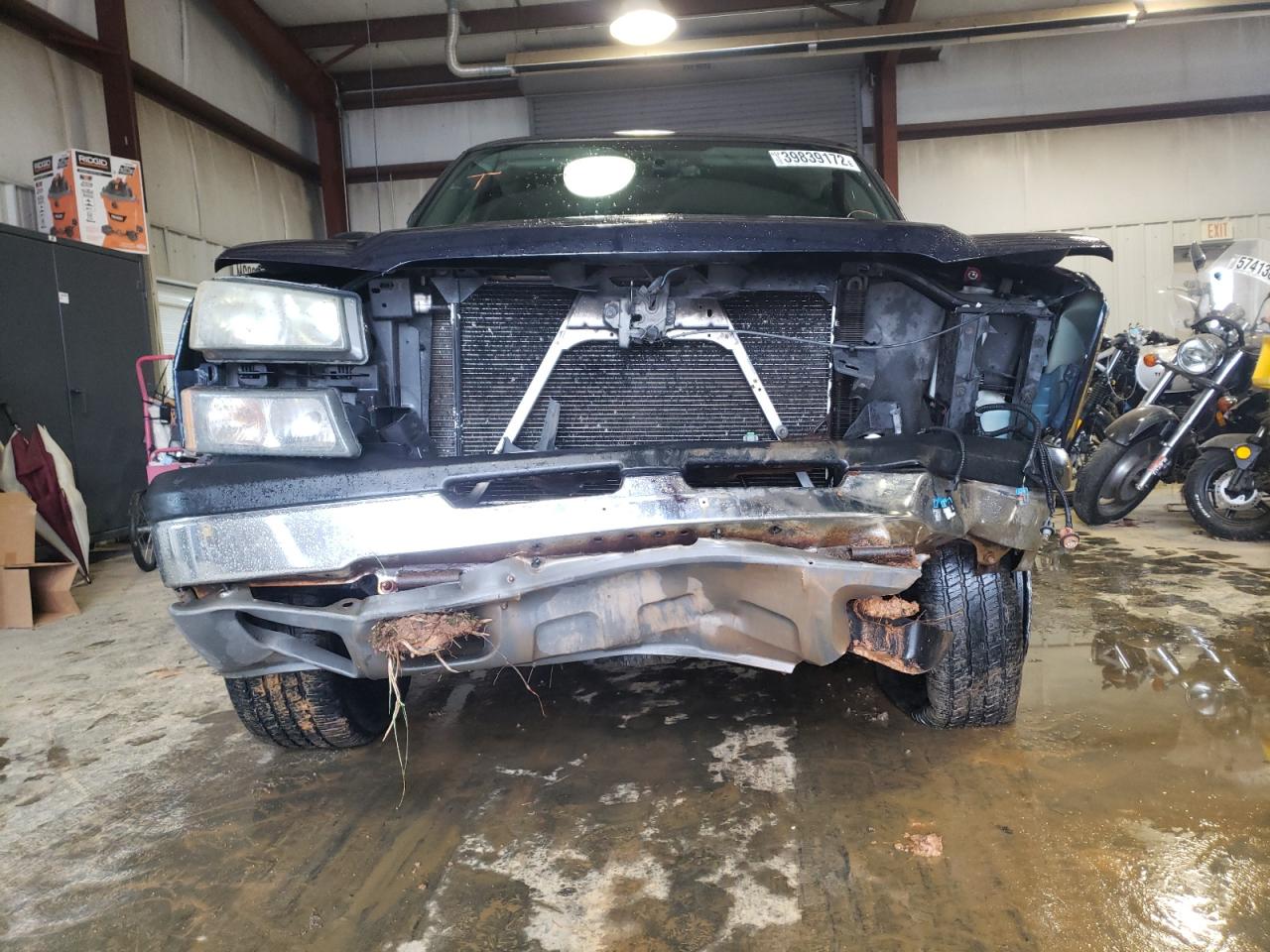 Photo 9 from auction – 2005 CHEVROLET SILVERADO with VIN 1GCEK19V75Z284170