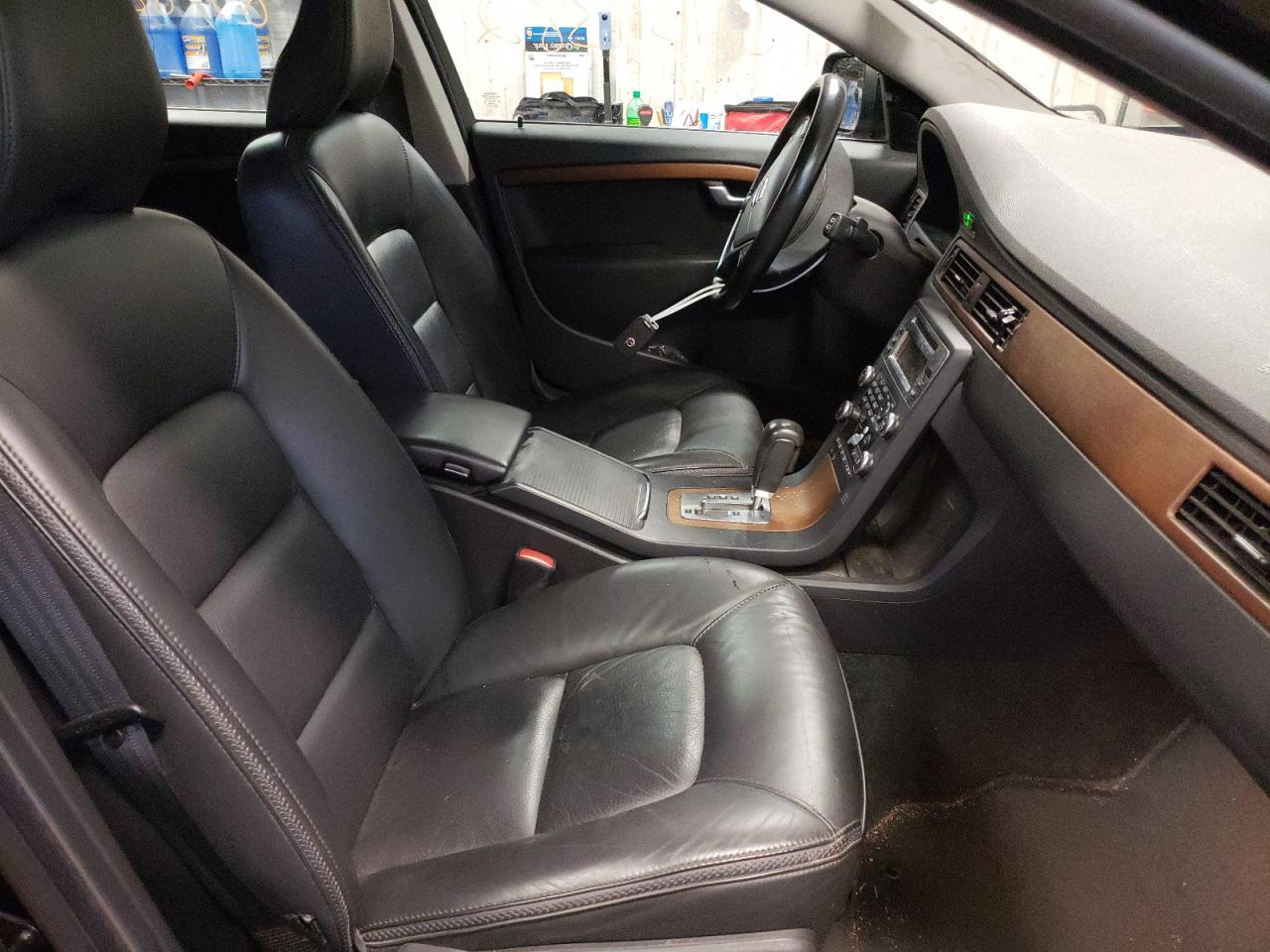 Photo 5 from auction – 2010 VOLVO XC70 with VIN YV4960BZ2A1076555