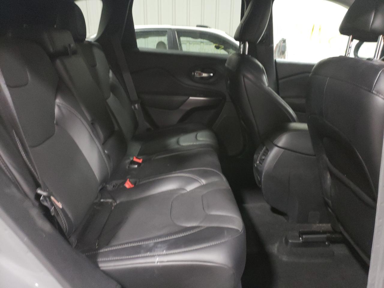 Photo 6 from auction – 2020 JEEP CHEROKEE L with VIN 1C4PJMDX7LD609898