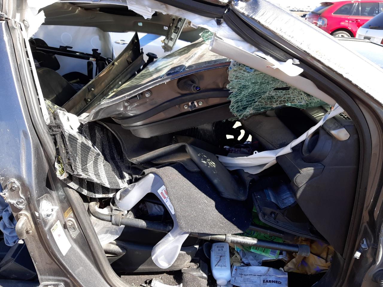 Photo 5 from auction – 2014 TOYOTA RAV4 XLE with VIN 2T3WFREV2EW123528