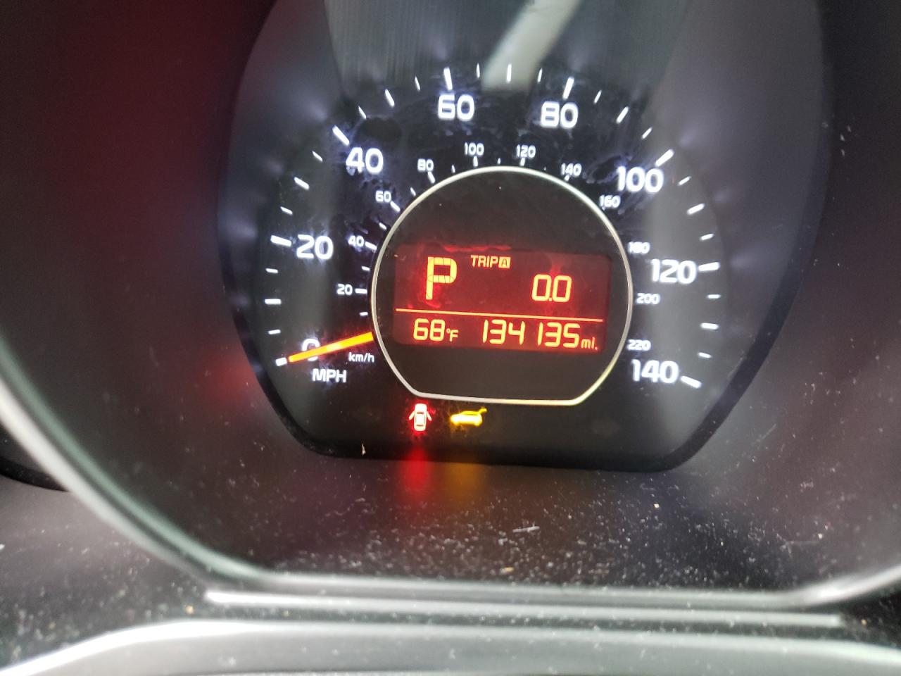 Photo 8 from auction – 2014 KIA SOUL with VIN KNDJN2A23E7721588