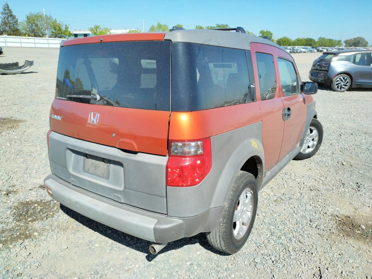 Photo 4 from auction – 2005 HONDA ELEMENT EX with VIN 5J6YH28635L017617