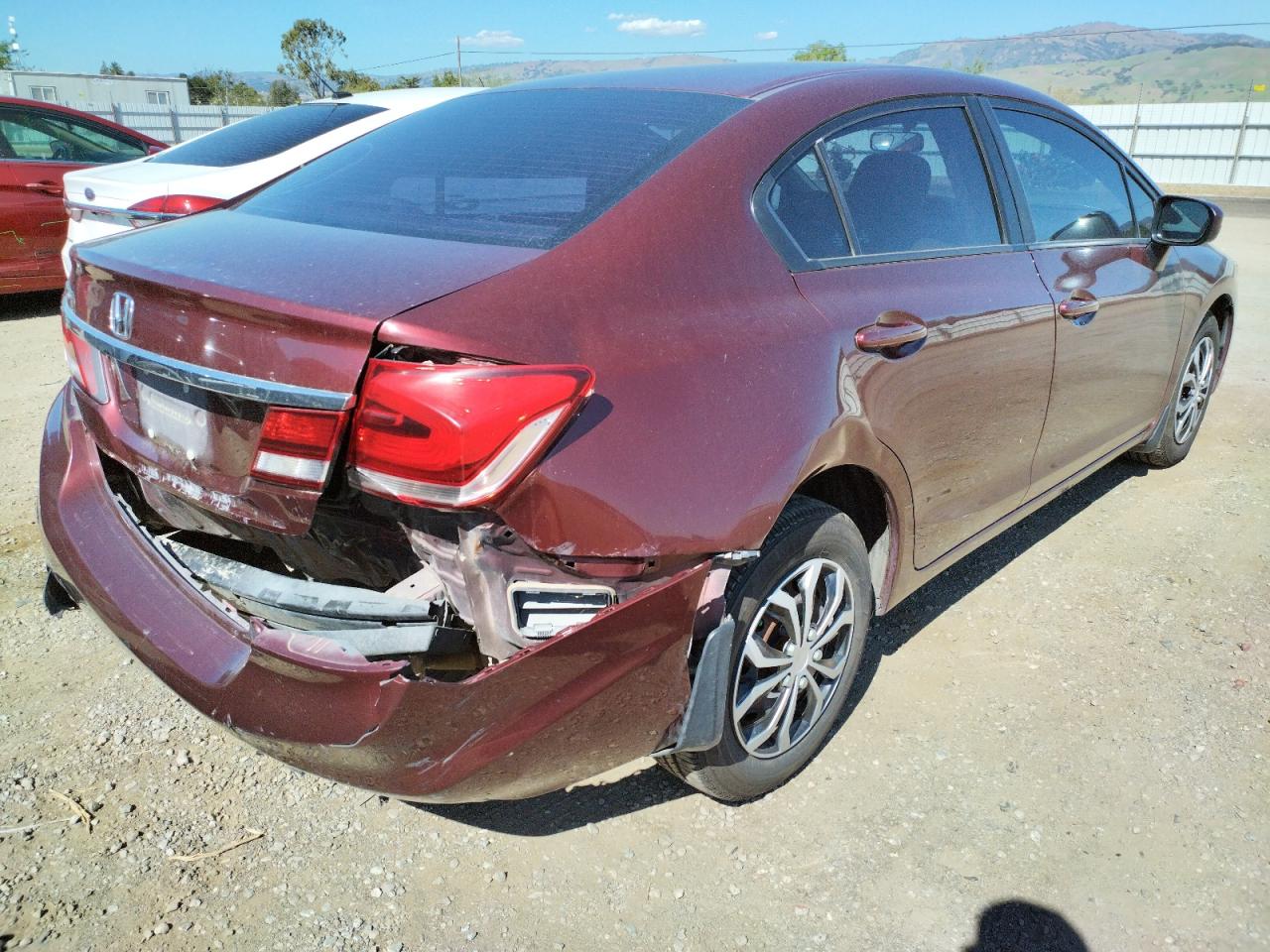 Photo 4 from auction – 2015 HONDA CIVIC LX with VIN 19XFB2F55FE076168