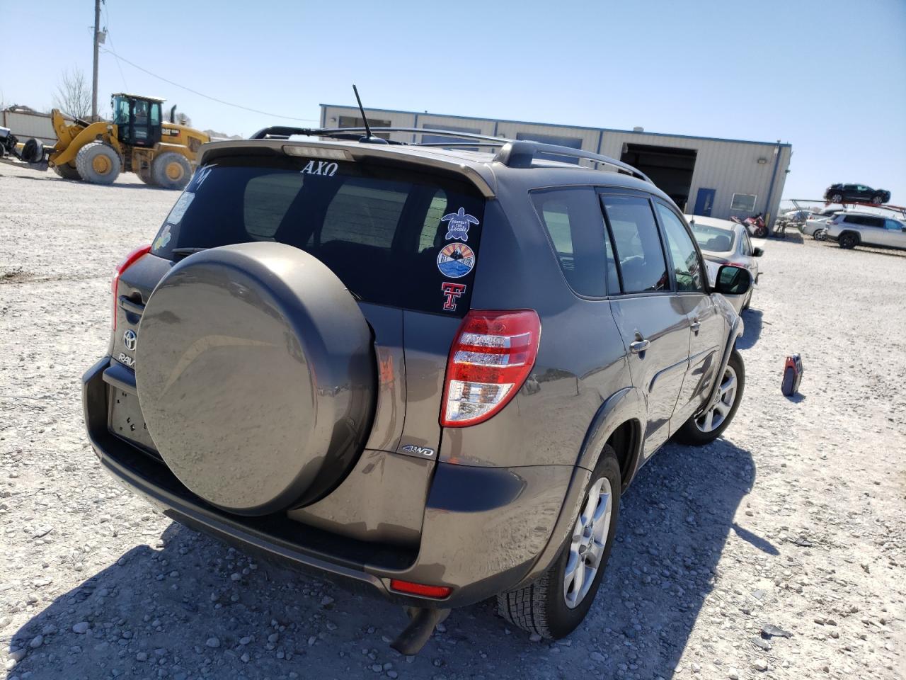 Photo 4 from auction – 2011 TOYOTA RAV4 LIMIT with VIN JTMDF4DV4B5042934