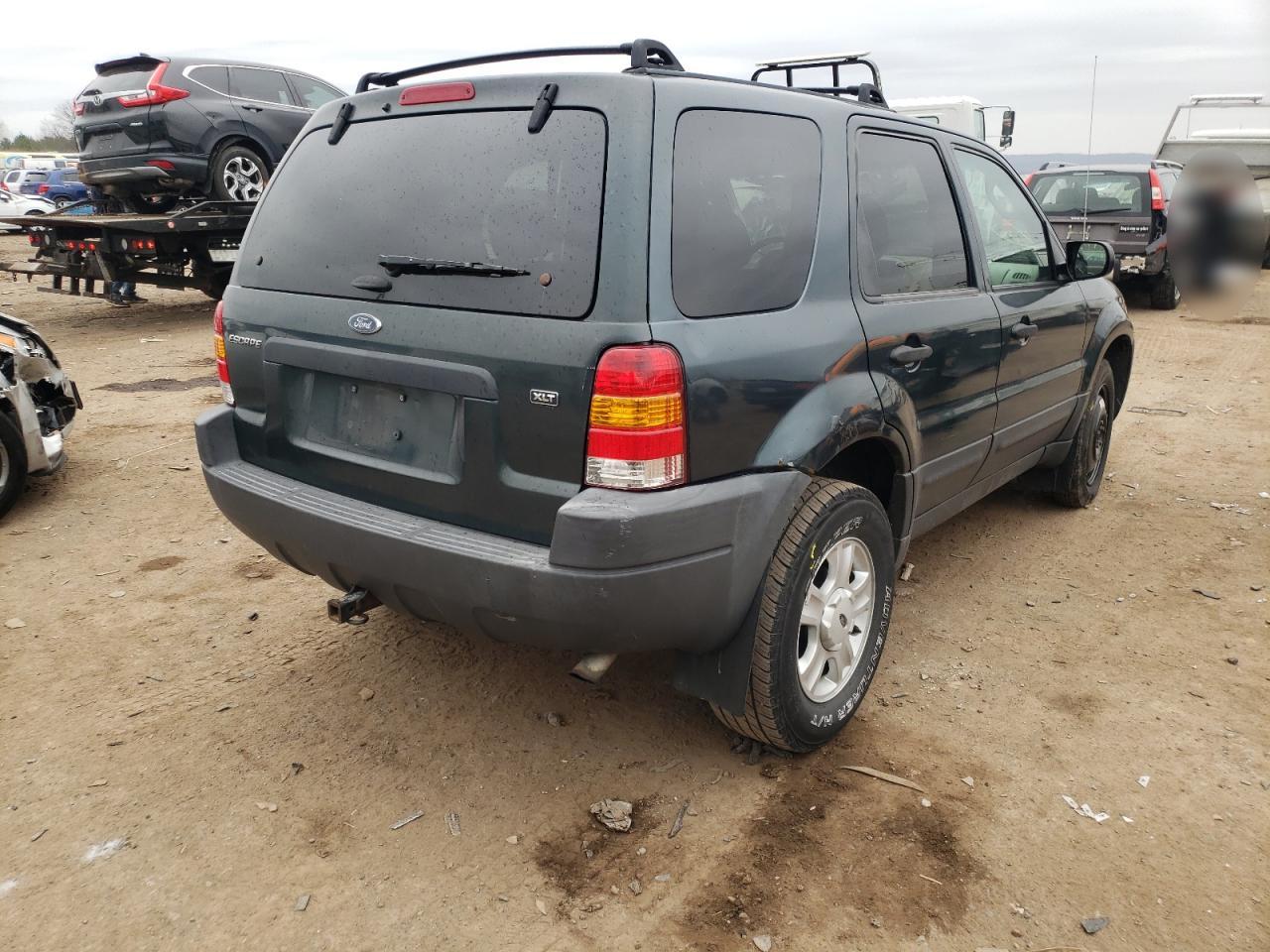 Photo 4 from auction – 2004 FORD ESCAPE XLT with VIN 1FMCU93194DA01927