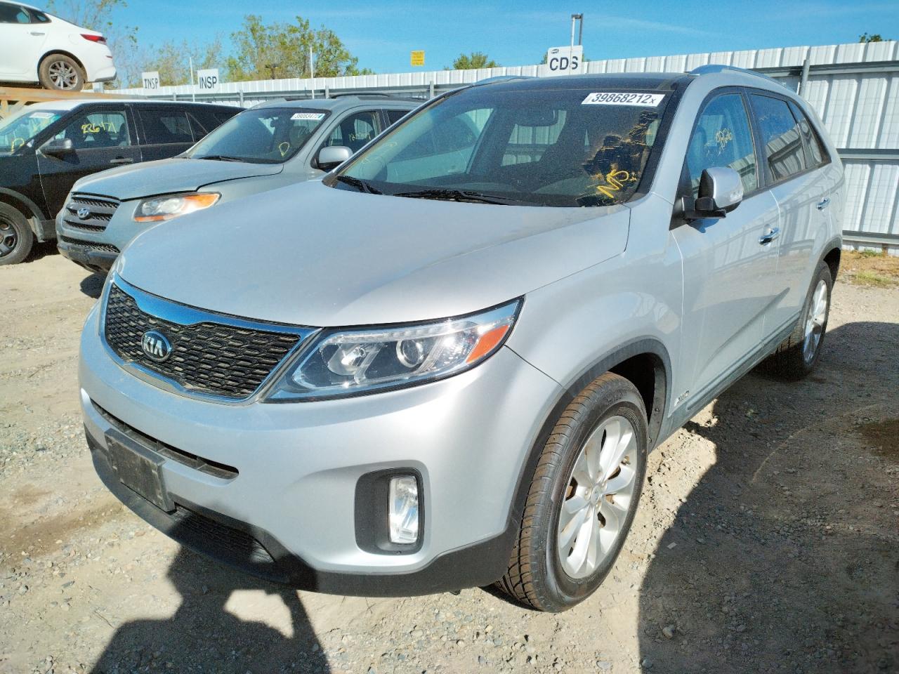 Photo 9 from auction – 2014 KIA SORENTO EX with VIN 5XYKUDA73EG477314