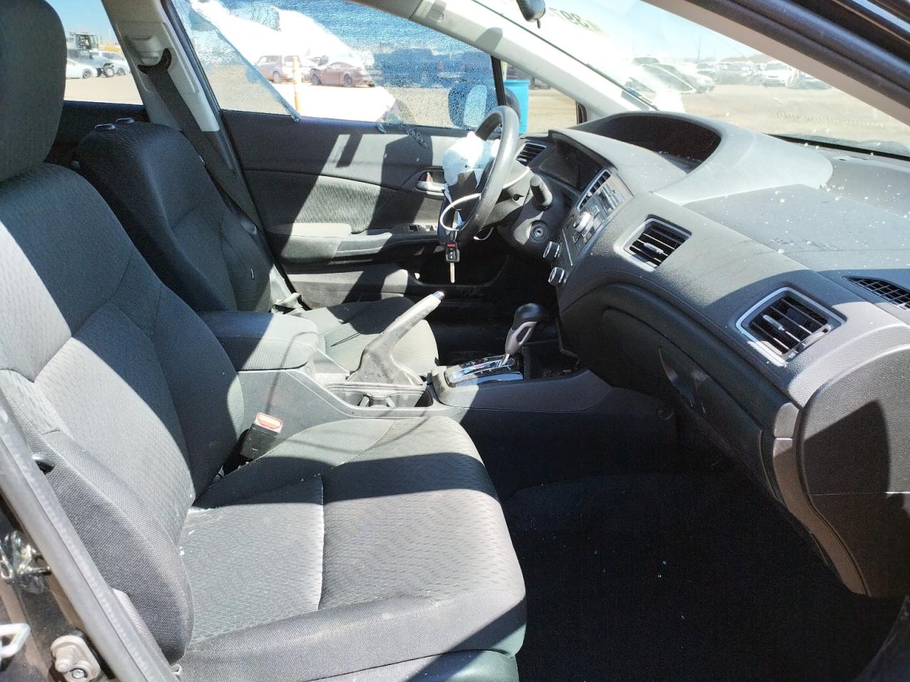 Photo 5 from auction – 2015 HONDA CIVIC LX with VIN 19XFB2F55FE117009