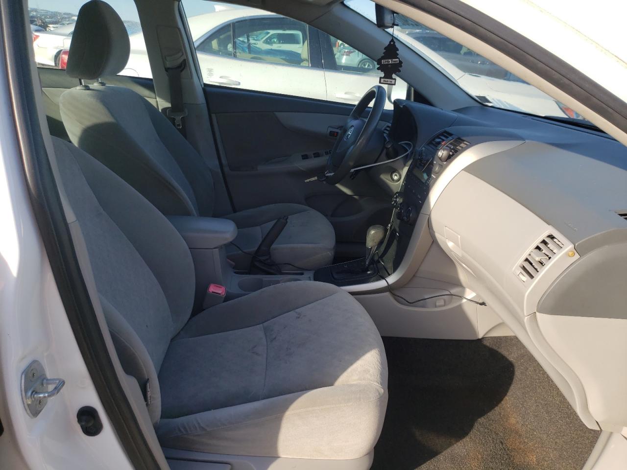 Photo 5 from auction – 2009 TOYOTA COROLLA BA with VIN JTDBL40E999030254