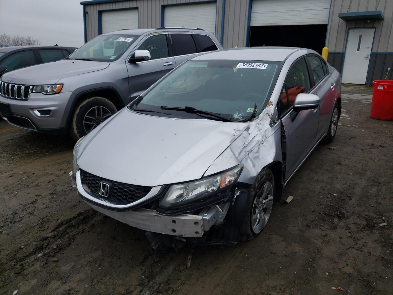 Photo 2 from auction – 2015 HONDA CIVIC LX with VIN 19XFB2F58FE038286