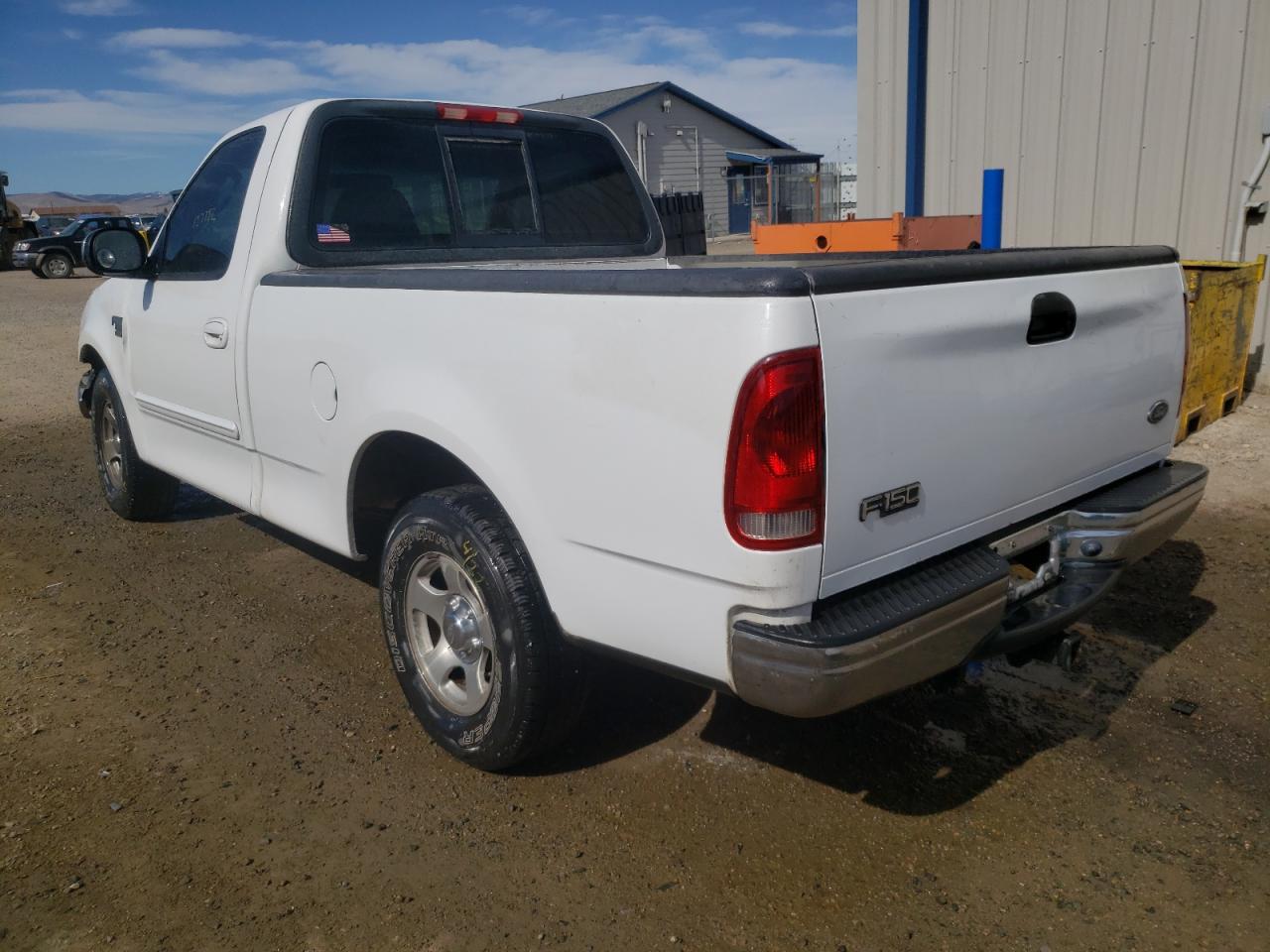 Photo 3 from auction – 2002 FORD F150 with VIN 1FTRF17L82NB05662