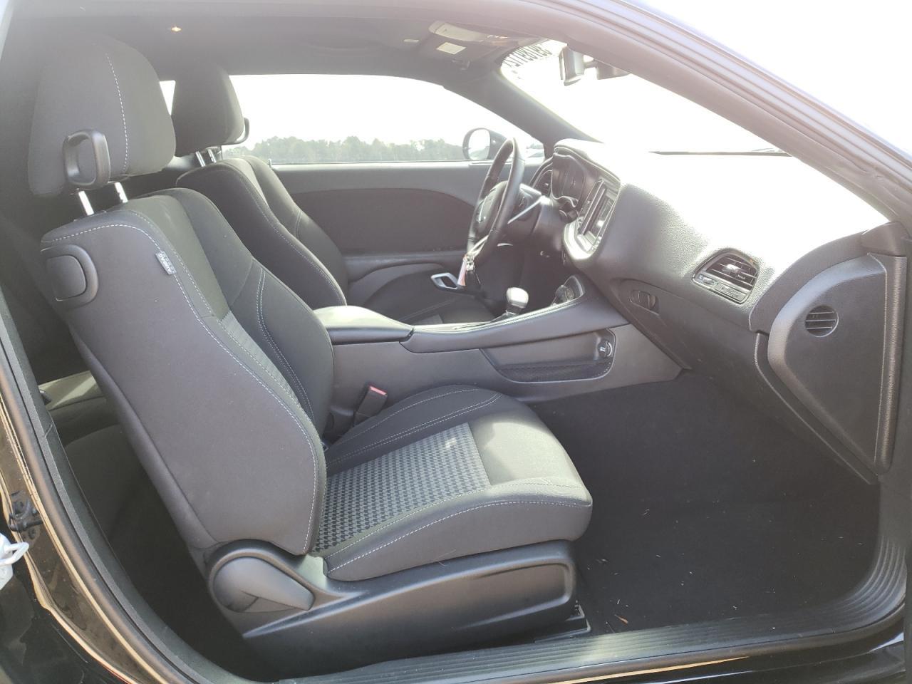 Photo 5 from auction – 2020 DODGE CHALLENGER with VIN 2C3CDZAG9LH255736