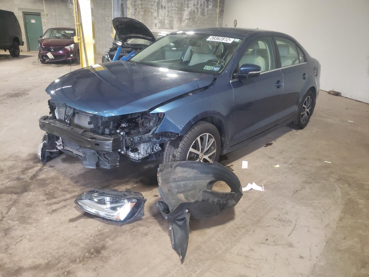 Photo 2 from auction – 2017 VOLKSWAGEN JETTA SE with VIN 3VWDB7AJ0HM219123