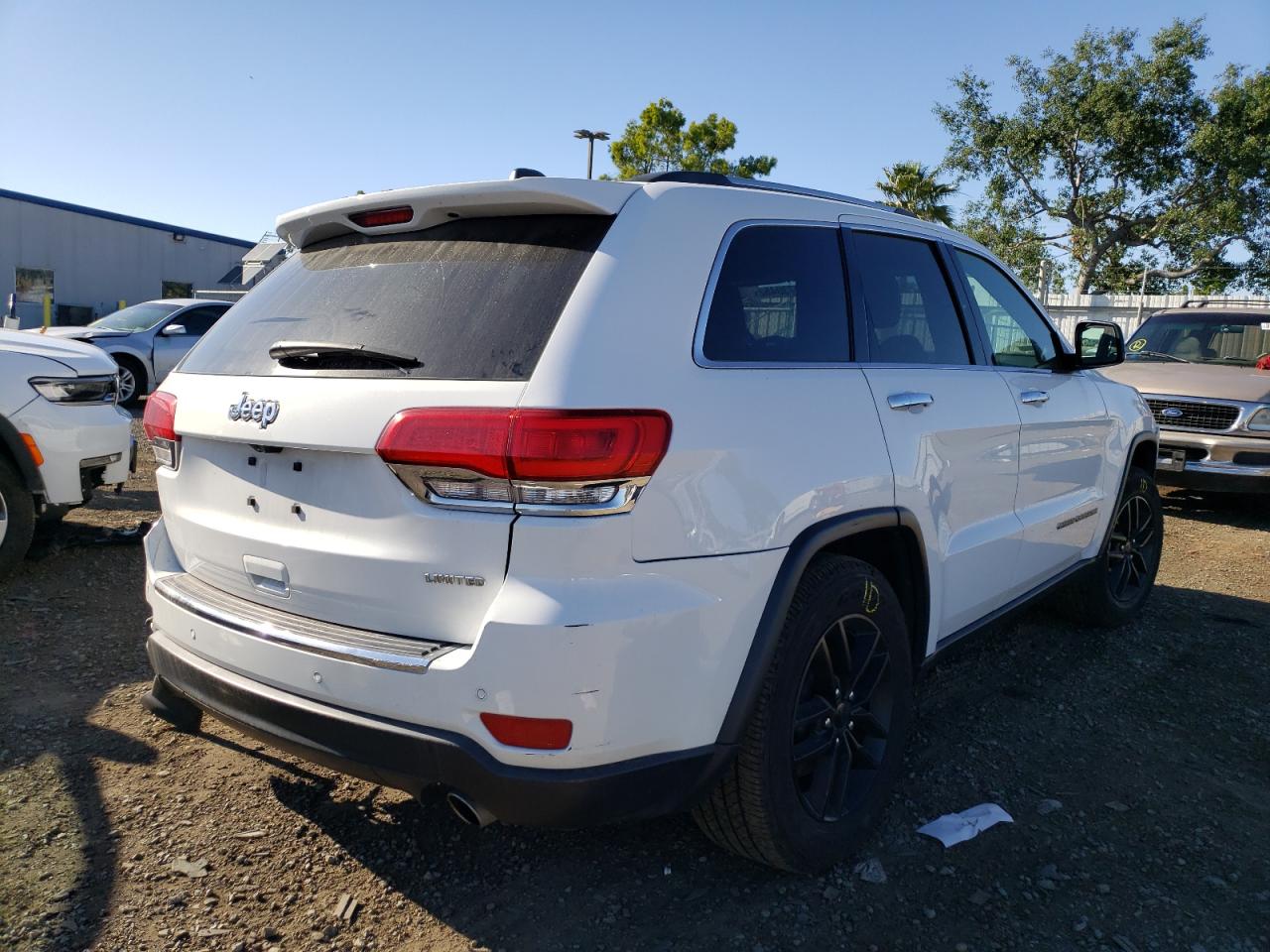 Photo 4 from auction – 2018 JEEP GRAND CHER with VIN 1C4RJEBG6JC429686