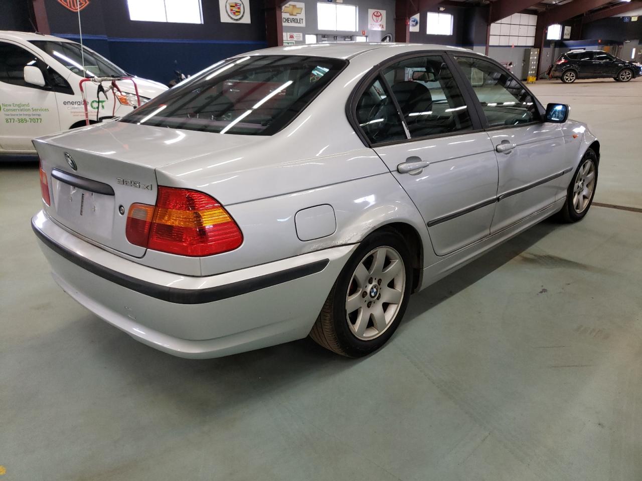 Photo 4 from auction – 2002 BMW 325 XI with VIN WBAEU33472PH85265