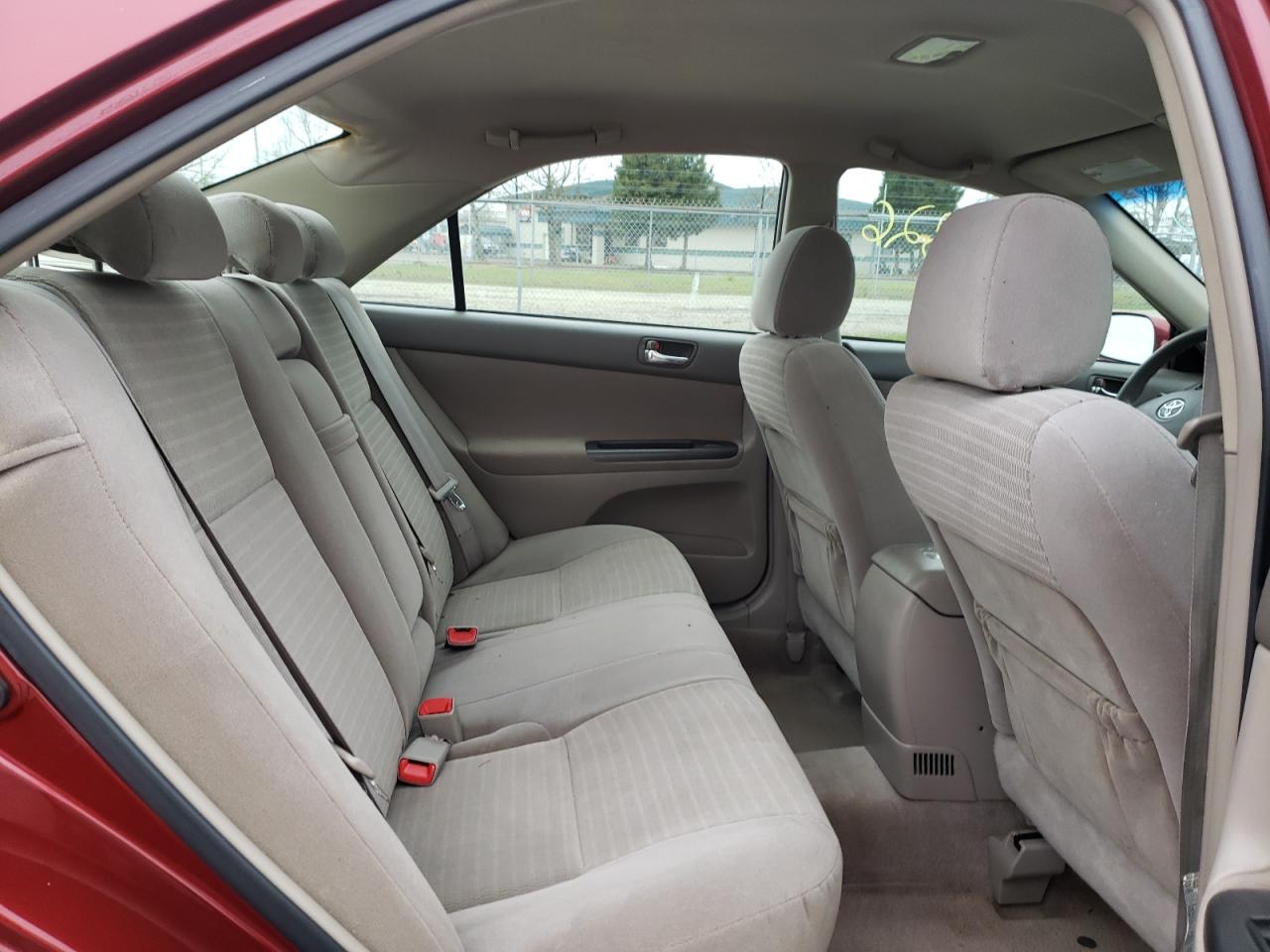 Photo 6 from auction – 2005 TOYOTA CAMRY LE with VIN 4T1BE32K95U058971