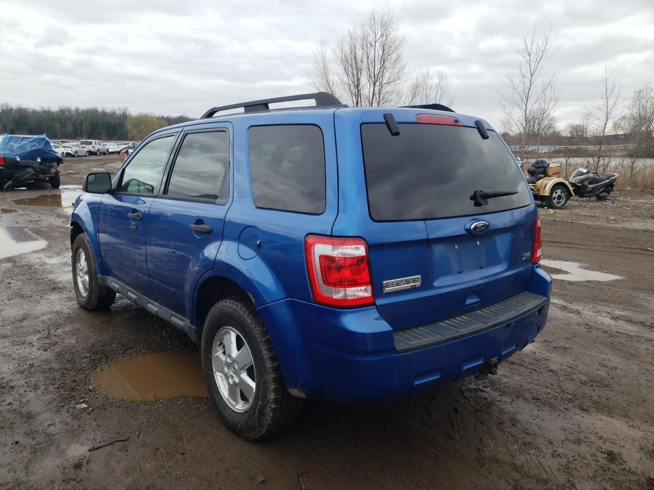 Photo 3 from auction – 2011 FORD ESCAPE XLT with VIN 1FMCU0DG8BKA20413