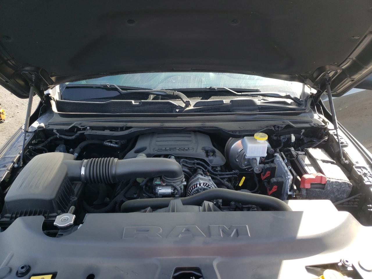 Photo 7 from auction – 2019 RAM 1500 LARAM with VIN 1C6SRFDT9KN824145