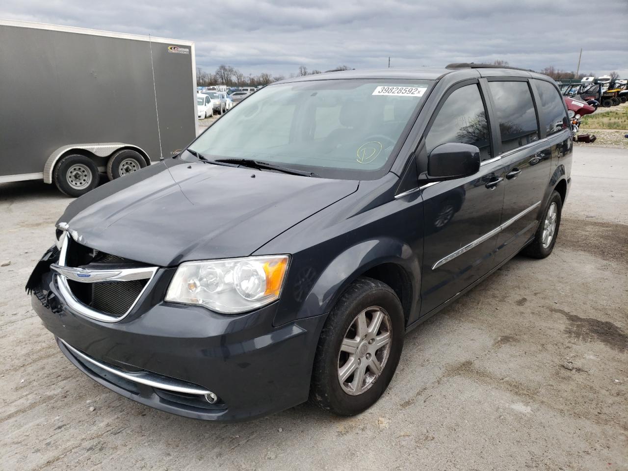 Photo 2 from auction – 2011 CHRYSLER TOWN & COU with VIN 2A4RR5DG4BR786650