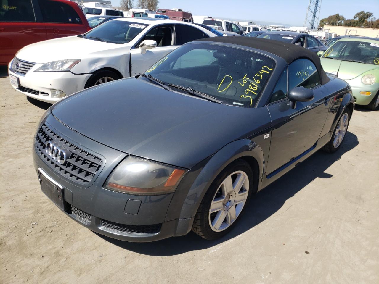 Photo 2 from auction – 2005 AUDI TT with VIN TRUTC28NX51007092