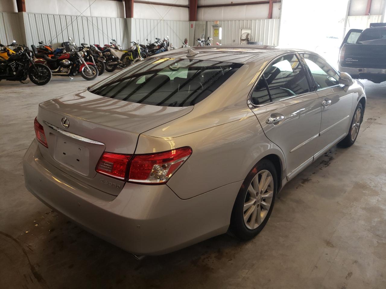 Photo 4 from auction – 2012 LEXUS ES 350 with VIN JTHBK1EG0C2495774
