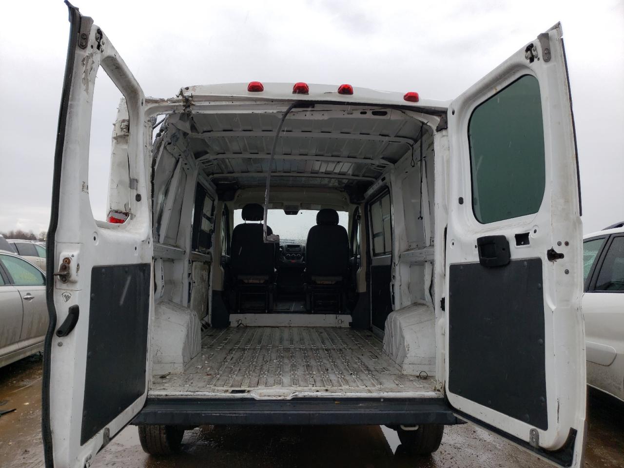 Photo 6 from auction – 2017 RAM PROMASTER with VIN 3C6TRVAG3HE532199