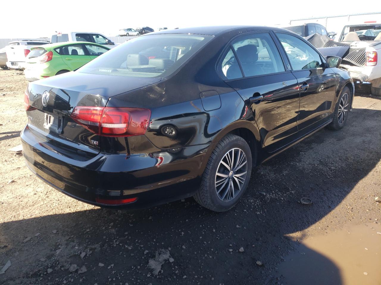Photo 4 from auction – 2018 VOLKSWAGEN JETTA SE with VIN 3VWDB7AJ4JM256827