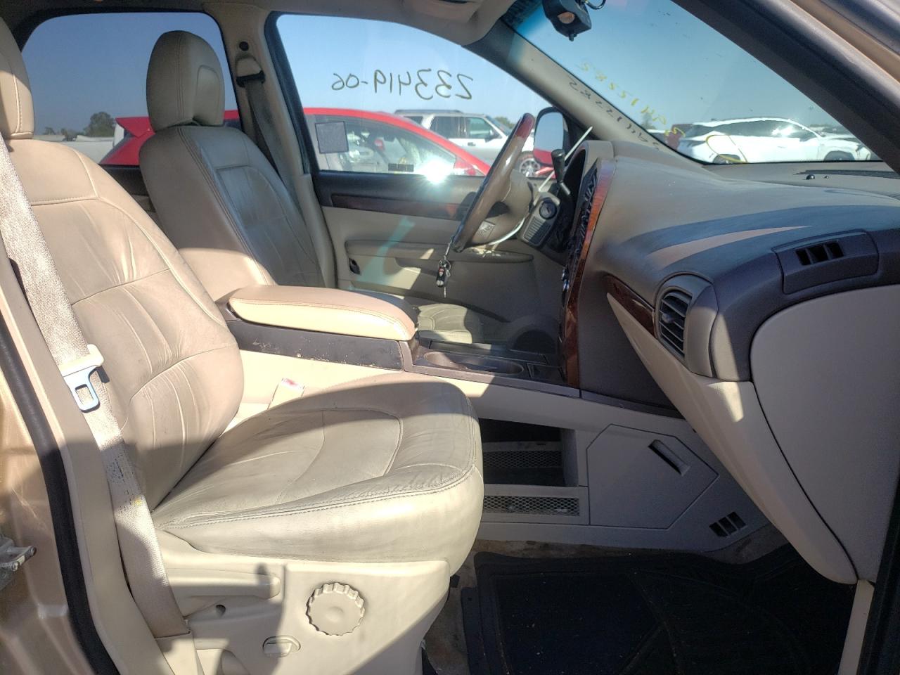 Photo 5 from auction – 2006 BUICK RENDEZVOUS with VIN 3G5DB03L86S541517